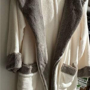 Cozy Cream and Gray Hooded Robe -XL